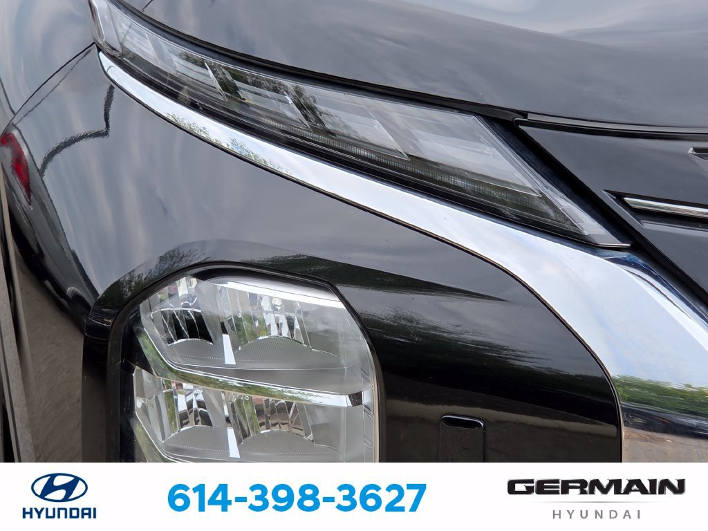 Used 2023 Mitsubishi Outlander SEL AWD/4WD image 15