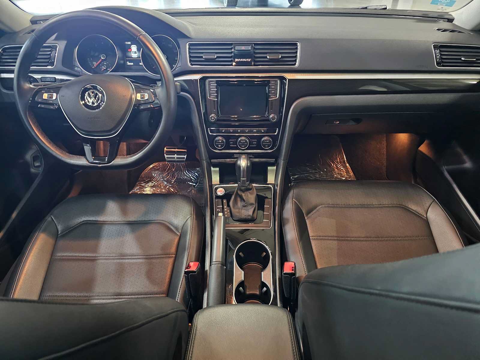 Used 2019 Volkswagen Passat 2.0T SE R-Line FWD image 20
