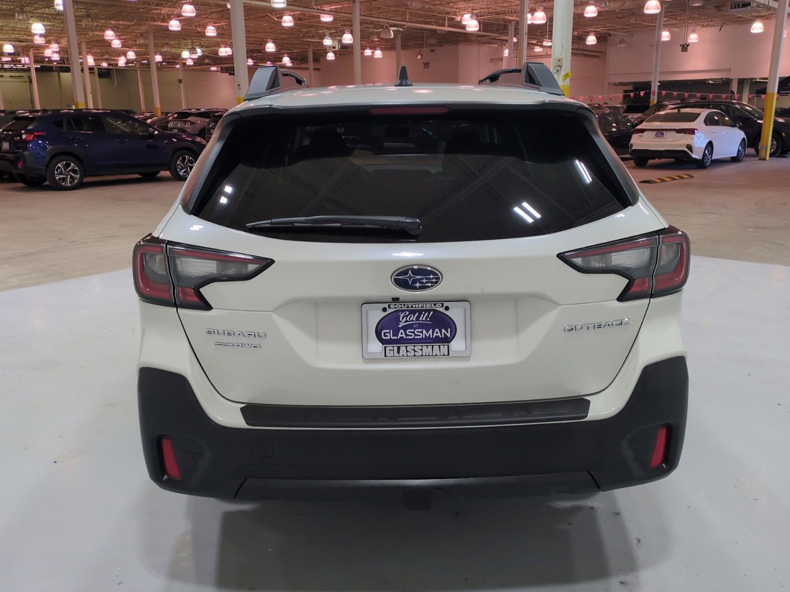 Used 2021 Subaru Outback Premium AWD/4WD image 4