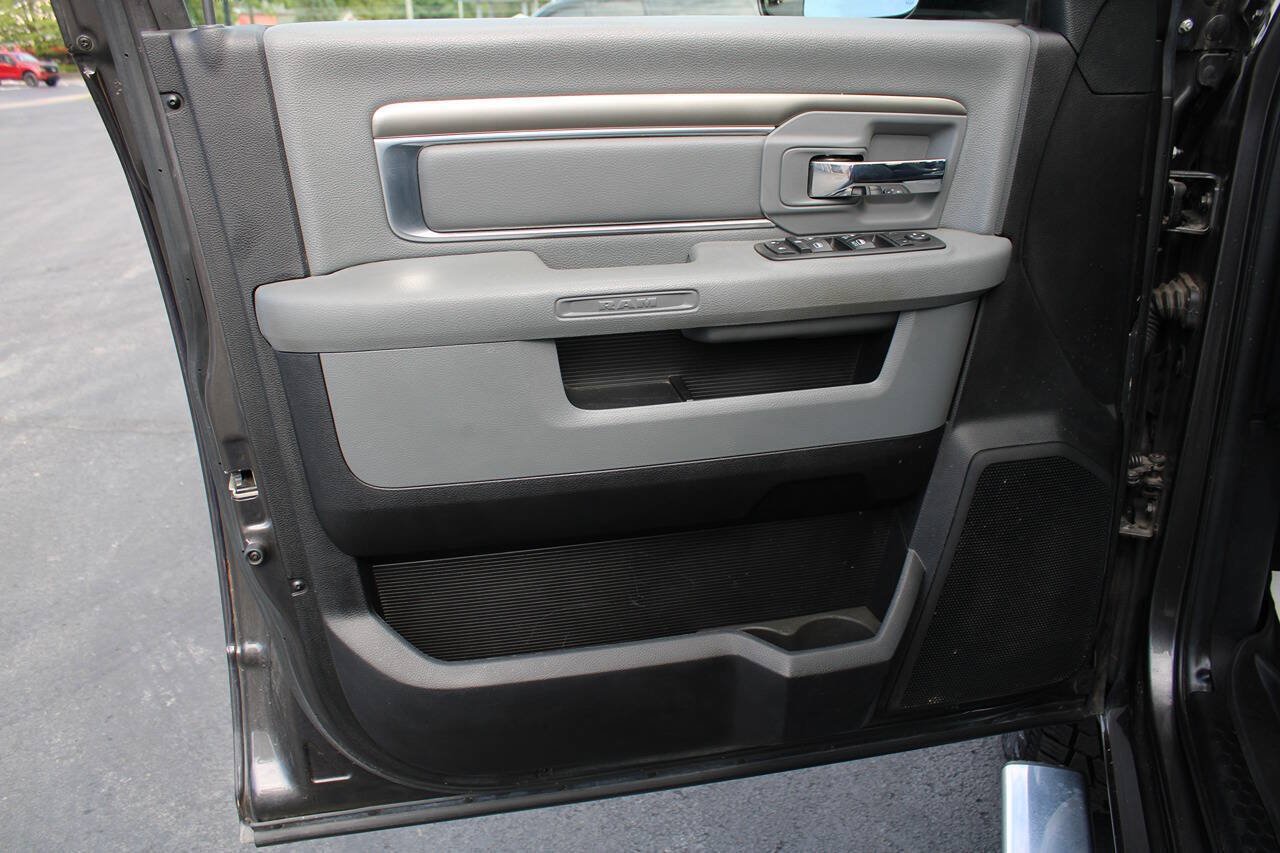Used 2017 RAM 2500 Big Horn AWD/4WD image 24