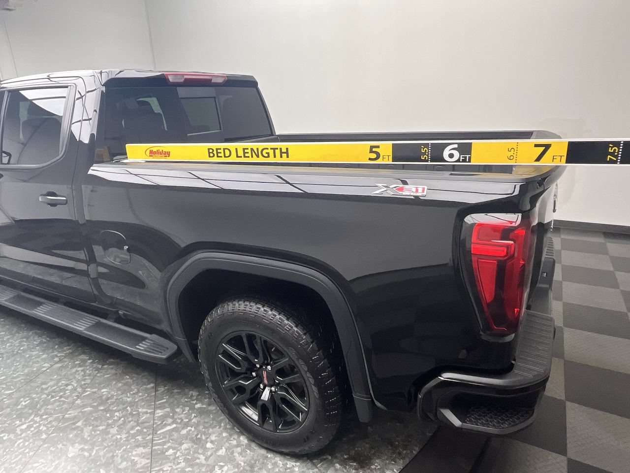 Used 2024 GMC Sierra 1500 Elevation w/ Preferred Package AWD/4WD image 31