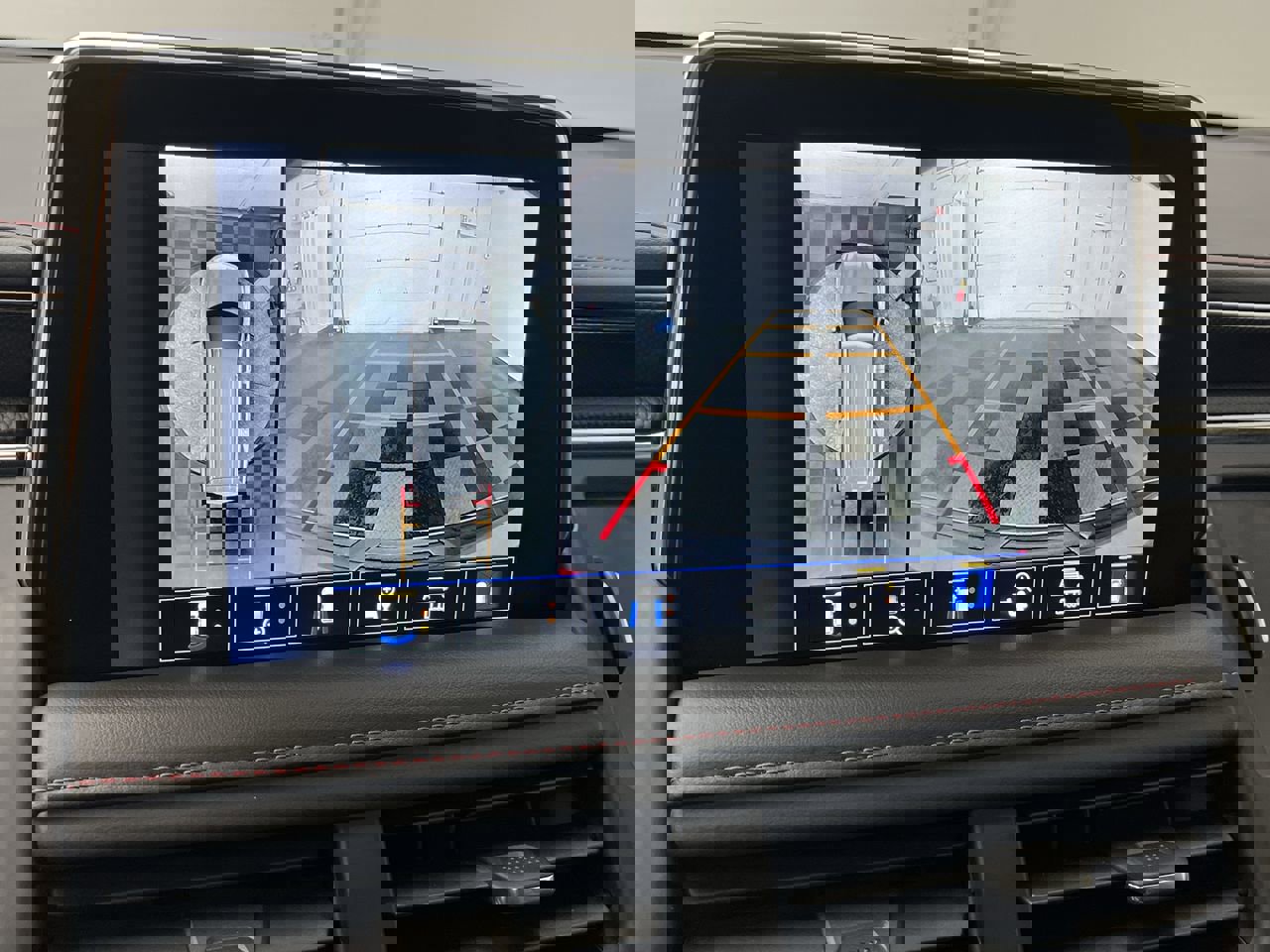 Certified 2024 Chevrolet Suburban RST w/ Luxury Package image 6