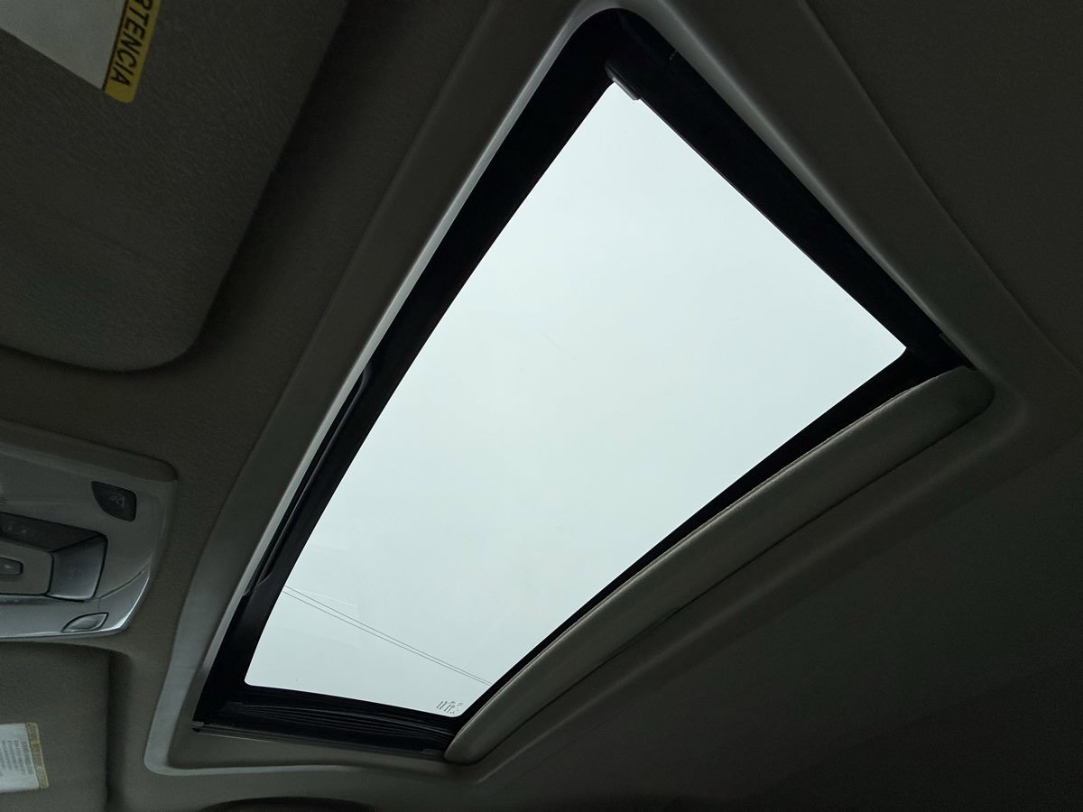 Used 2013 Toyota Sienna XLE image 27