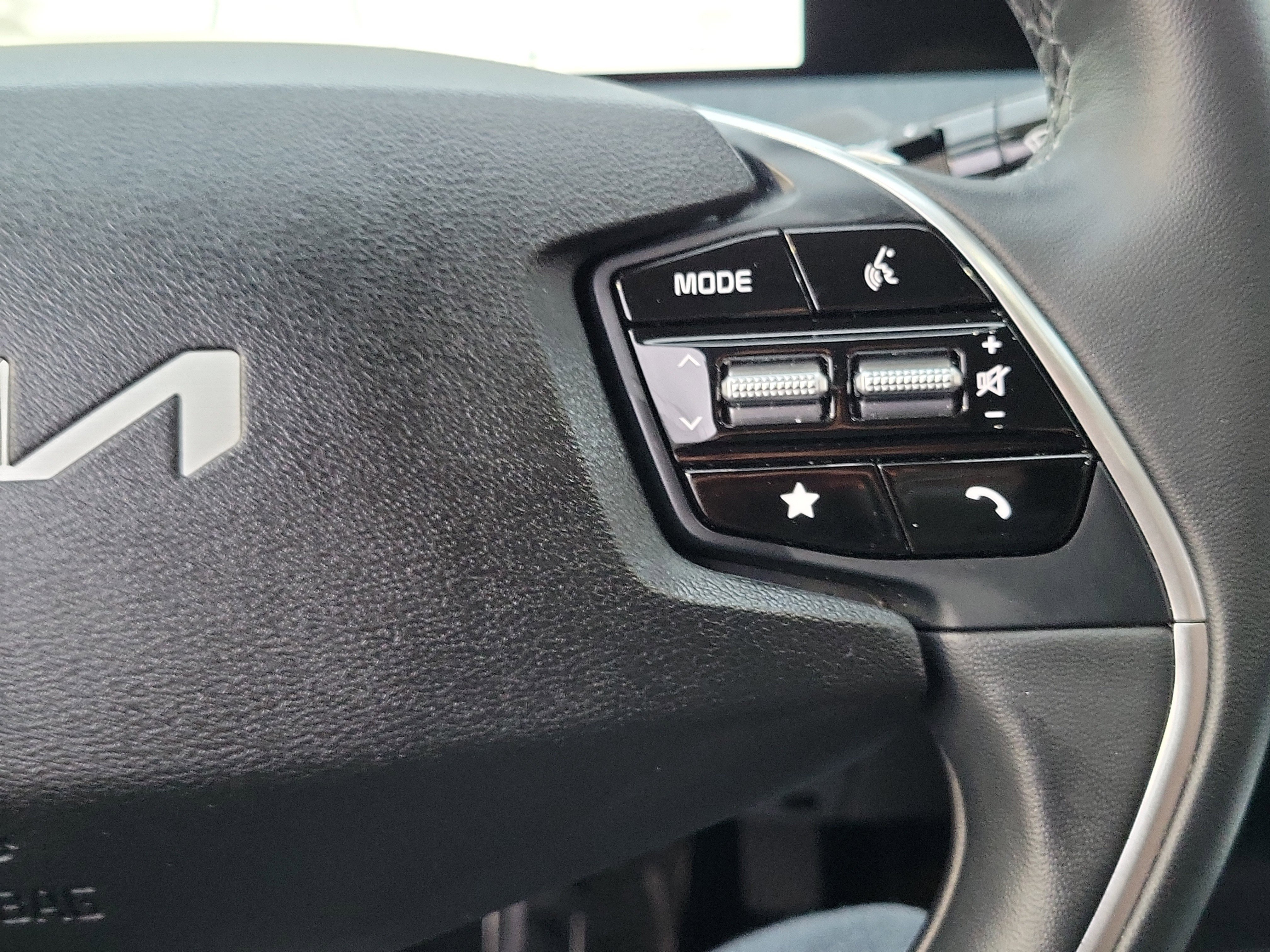 Used 2024 Kia EV6 Light image 10