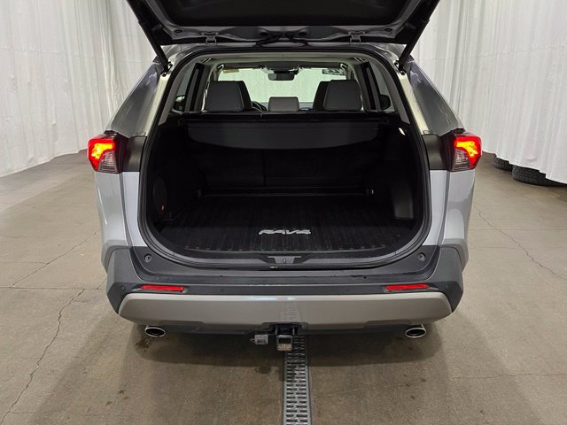 Certified 2022 Toyota RAV4 Limited w/ Limited Grade Weather Package AWD/4WD image 12