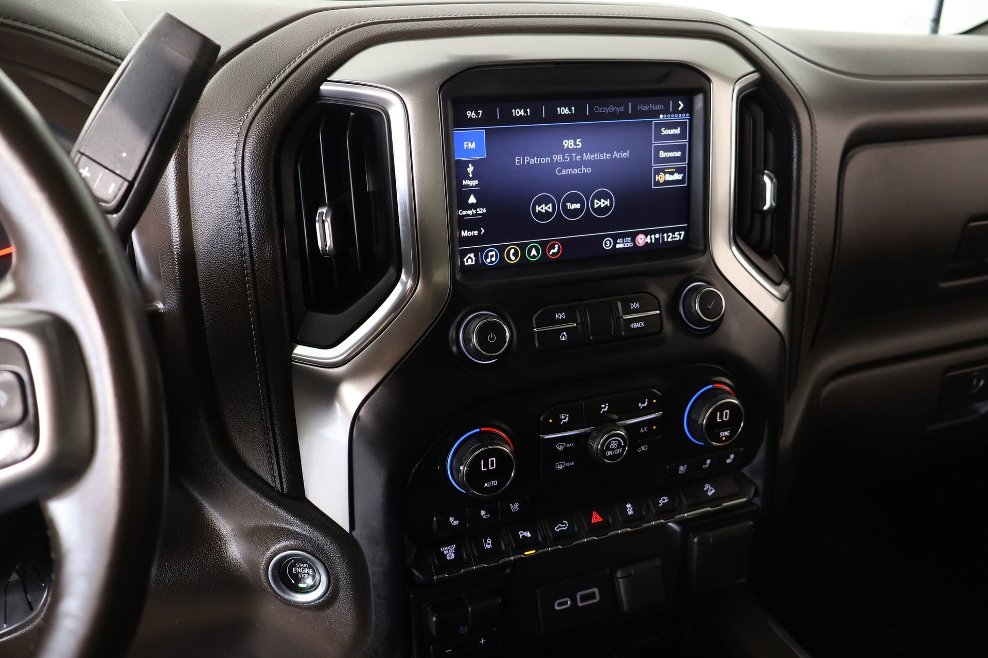 Used 2020 Chevrolet Silverado 2500 LTZ w/ LTZ Texas Edition image 5