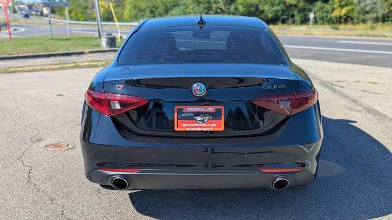 Used 2018 Alfa Romeo Giulia Ti w/ Nero Edizione image 5