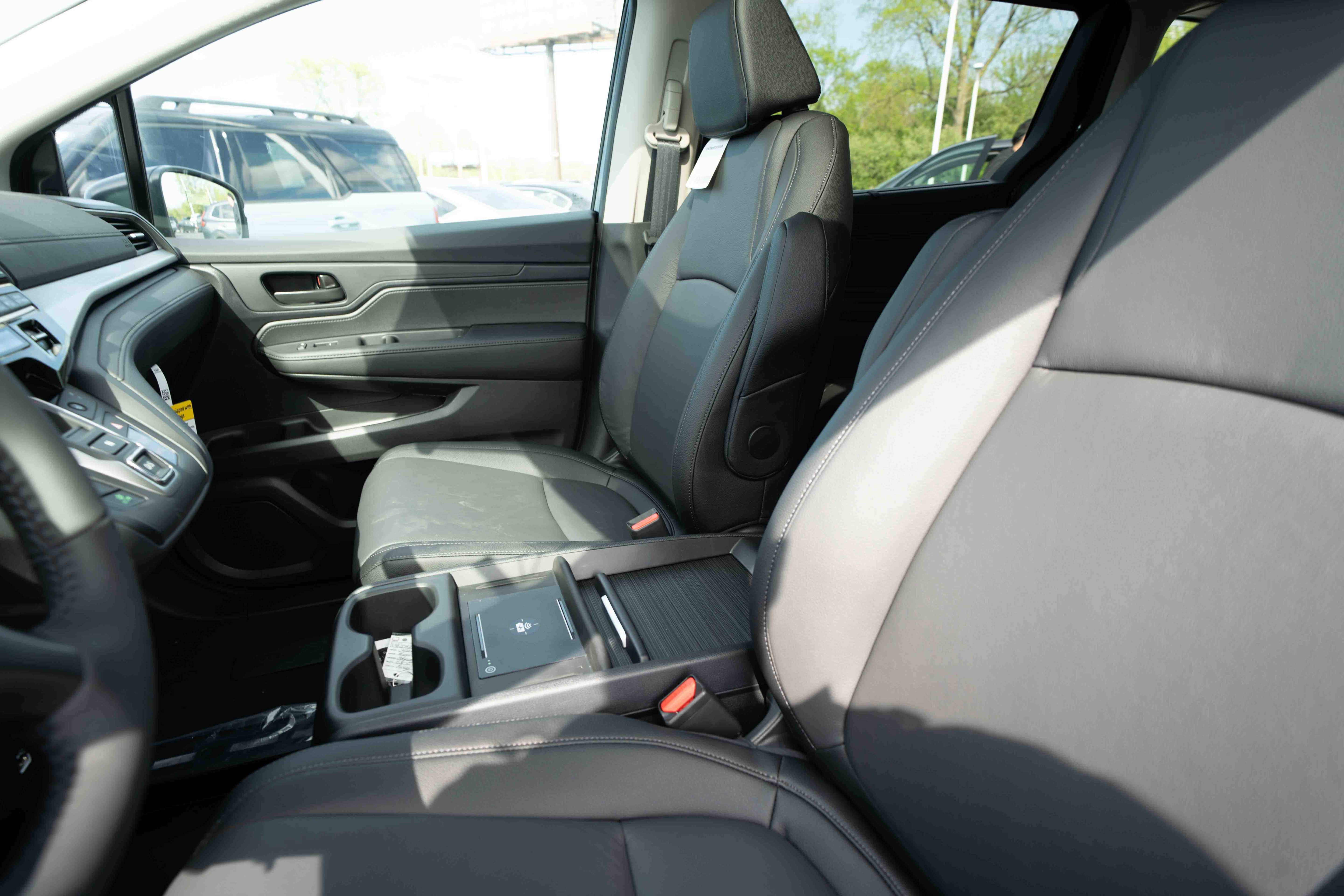 New 2026 Honda Odyssey EX-L image 10