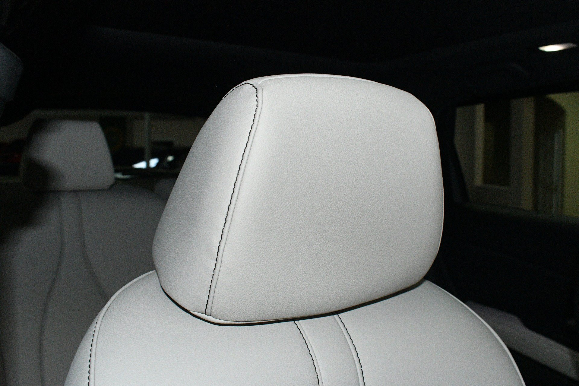 Used 2025 Acura RDX SH-AWD image 10