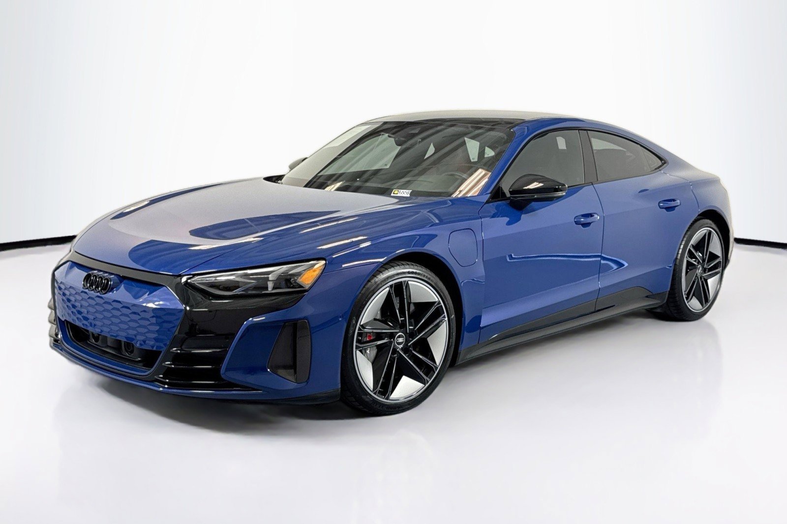 Used 2023 Audi RS e-tron GT w/ Ceramic Brake Package image 1