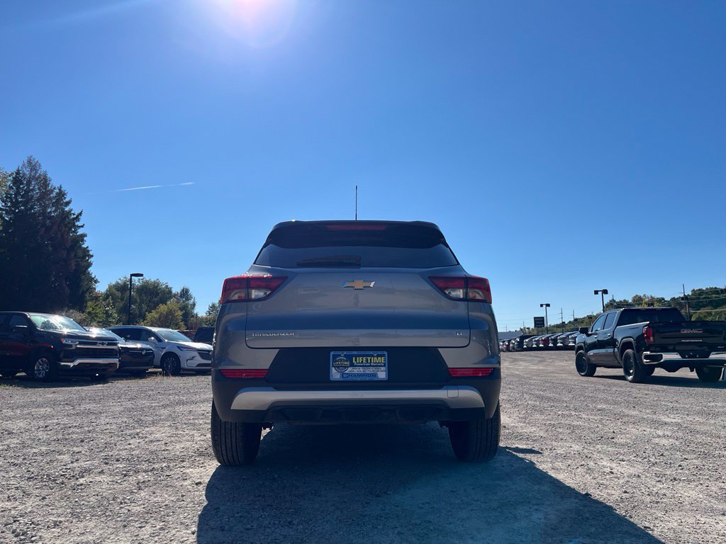 Used 2026 Chevrolet TrailBlazer LT FWD image 9