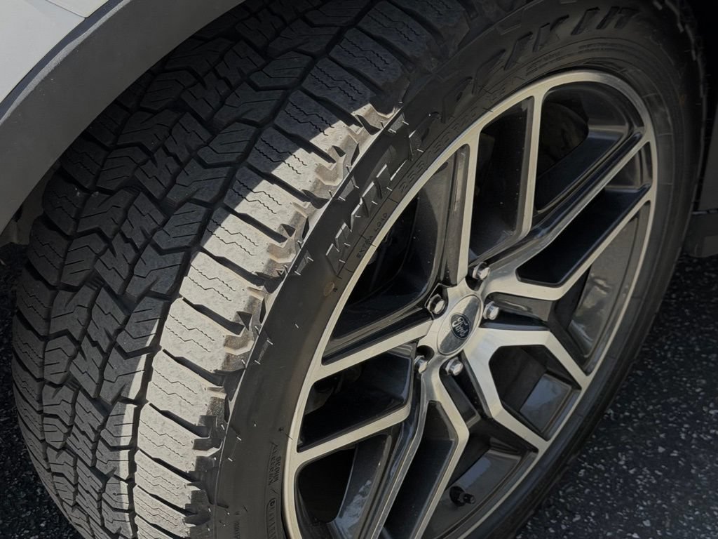 Used 2019 Ford Explorer Sport w/ Equipment Group 401A AWD/4WD image 15