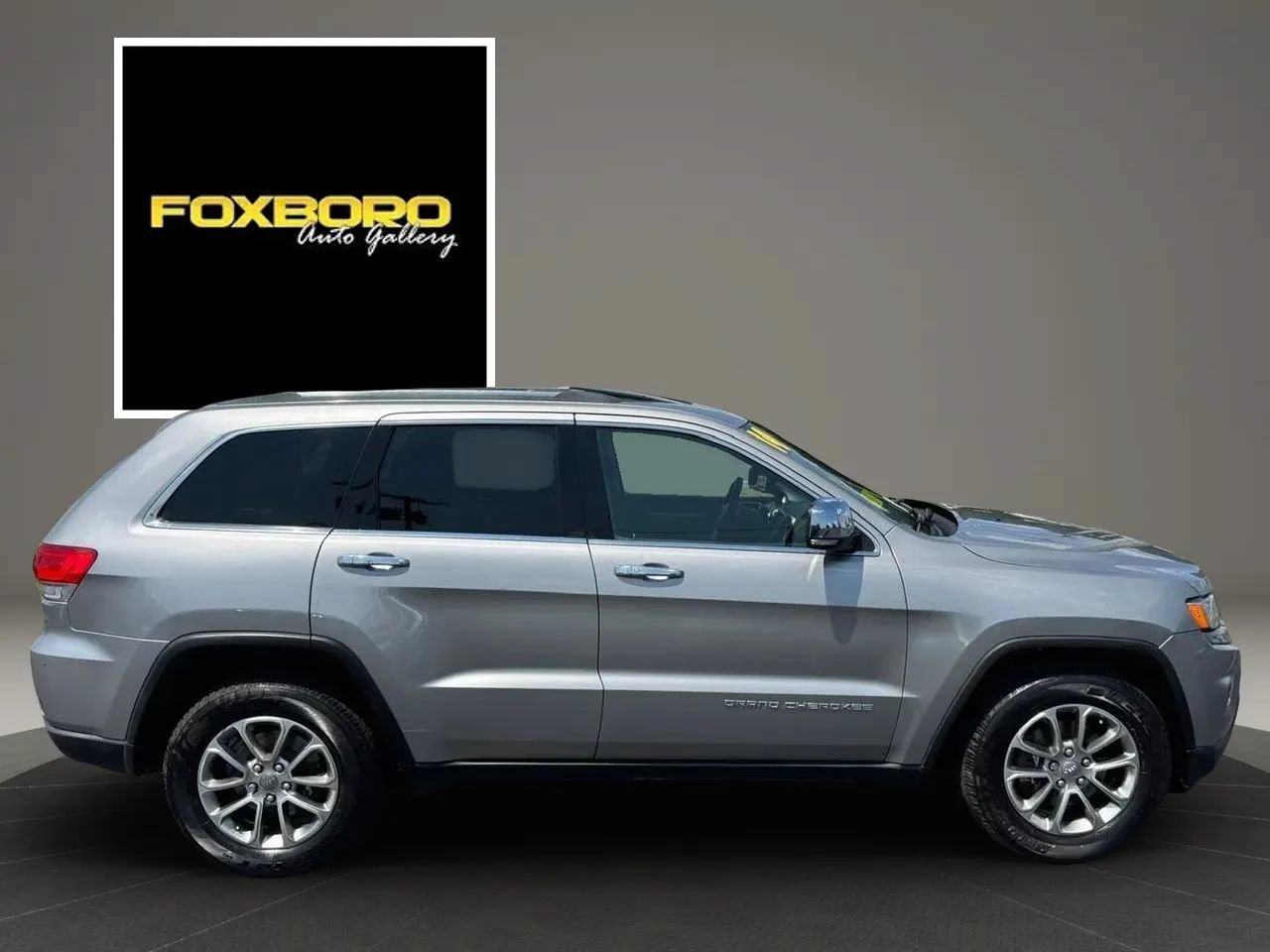 Used 2014 Jeep Grand Cherokee Limited w/ Luxury Group II AWD/4WD image 4