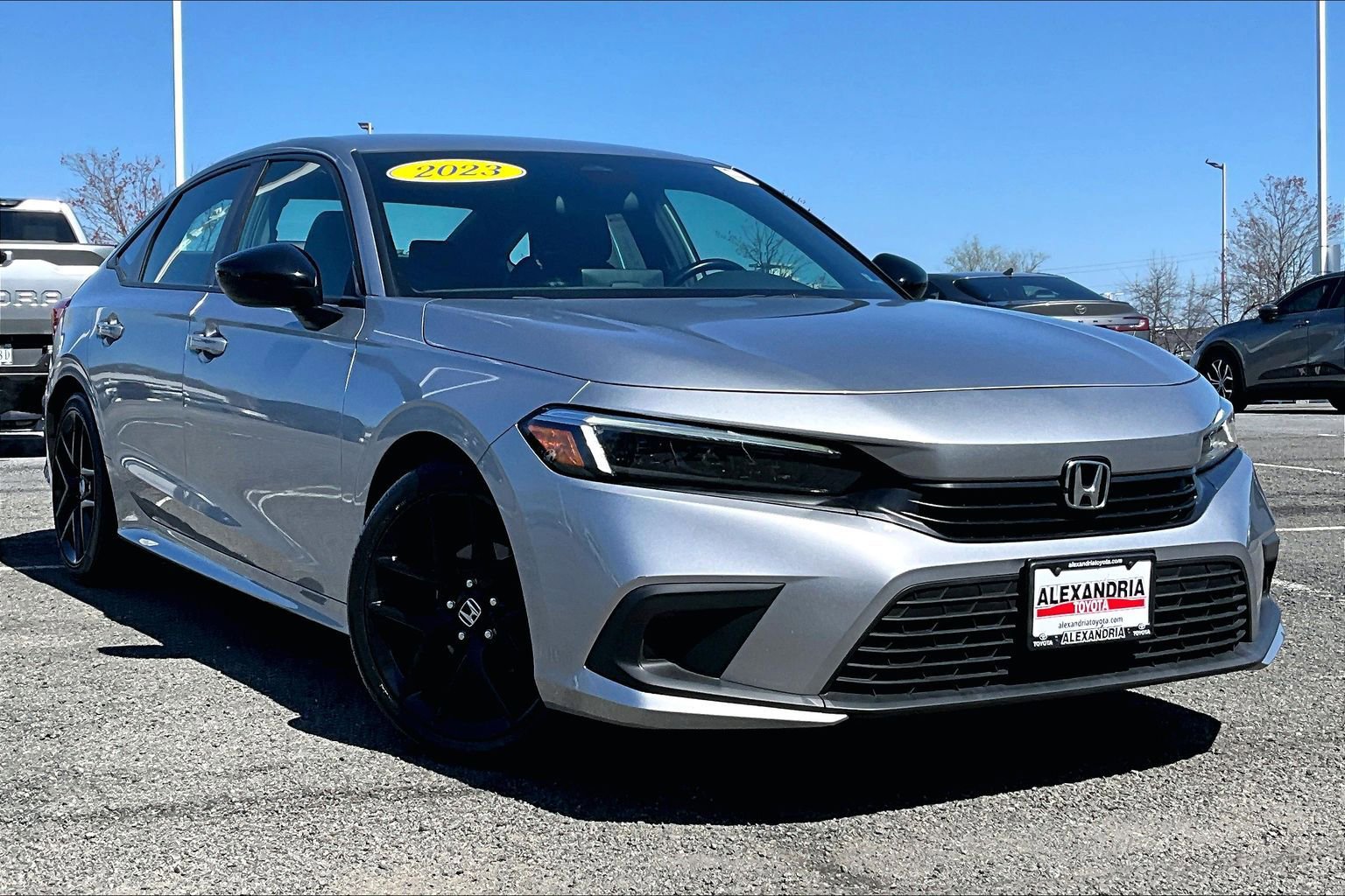 Used 2023 Honda Civic Sport image 2