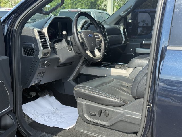 Used 2022 Ford F250 Lariat w/ Black Appearance Package AWD/4WD image 11
