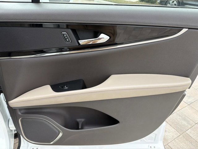 Certified 2023 Lincoln Nautilus FWD w/ Premium Package image 19