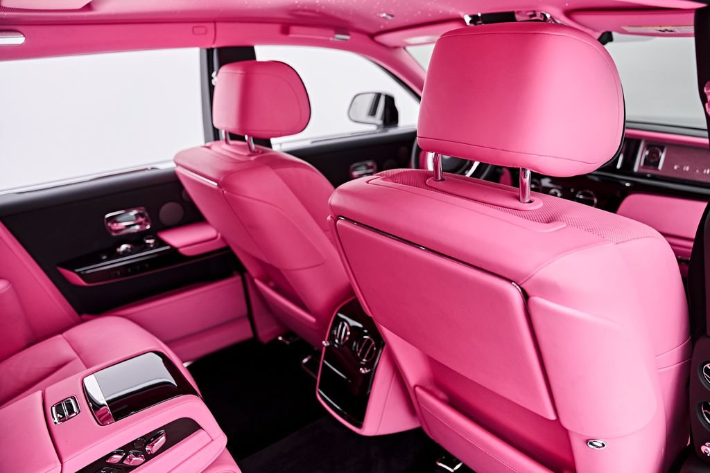 Used 2024 Rolls-Royce Phantom Sedan w/ The Phantom Package RWD image 47