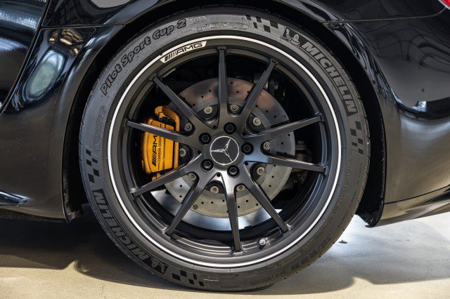Used 2018 Mercedes-Benz AMG GT R image 22