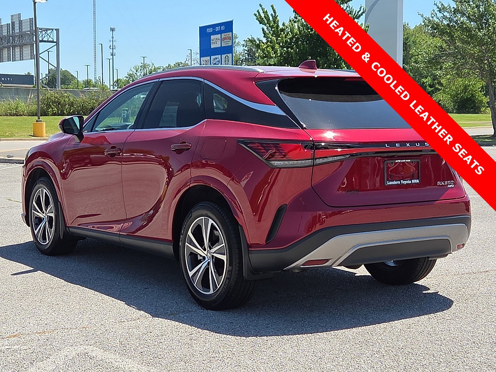 Used 2025 Lexus RX 350 Premium w/ Convenience Package AWD/4WD image 4