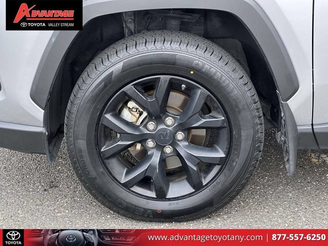 Certified 2025 Toyota RAV4 LE FWD image 11