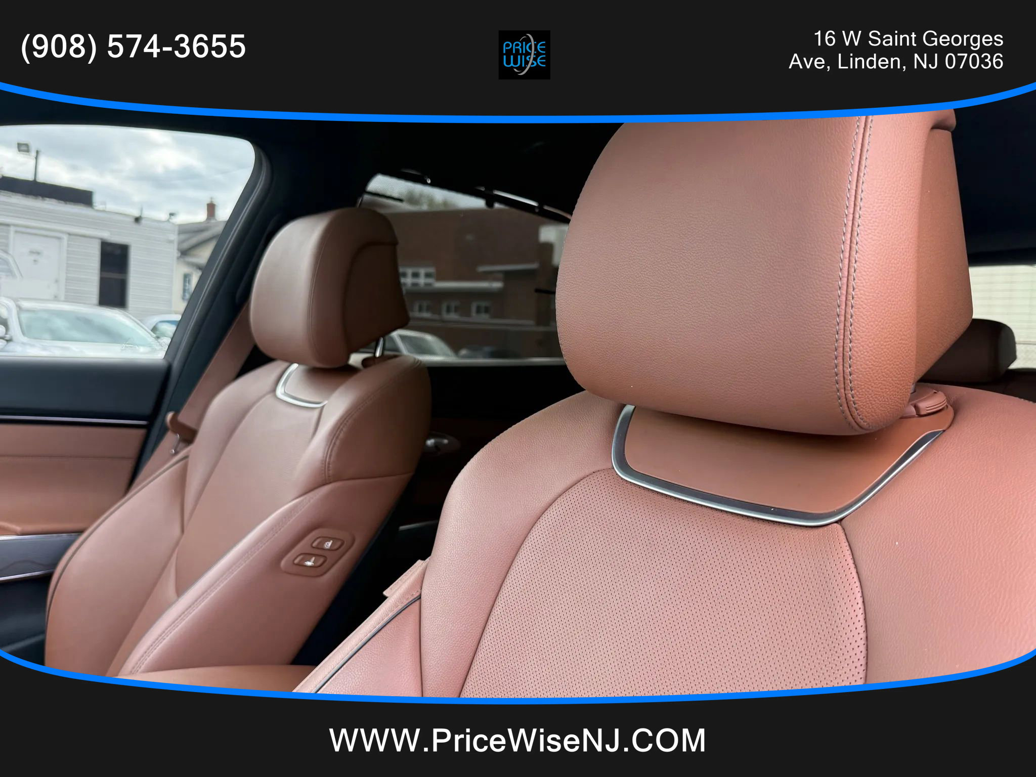 Used 2022 Genesis GV70 2.5T w/ Advanced Package image 10