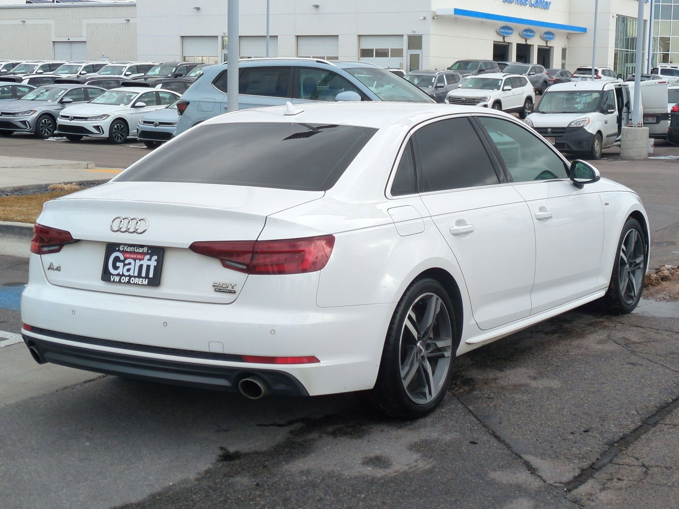 Used 2018 Audi A4 2.0T Premium Plus w/ Premium Plus Package image 3