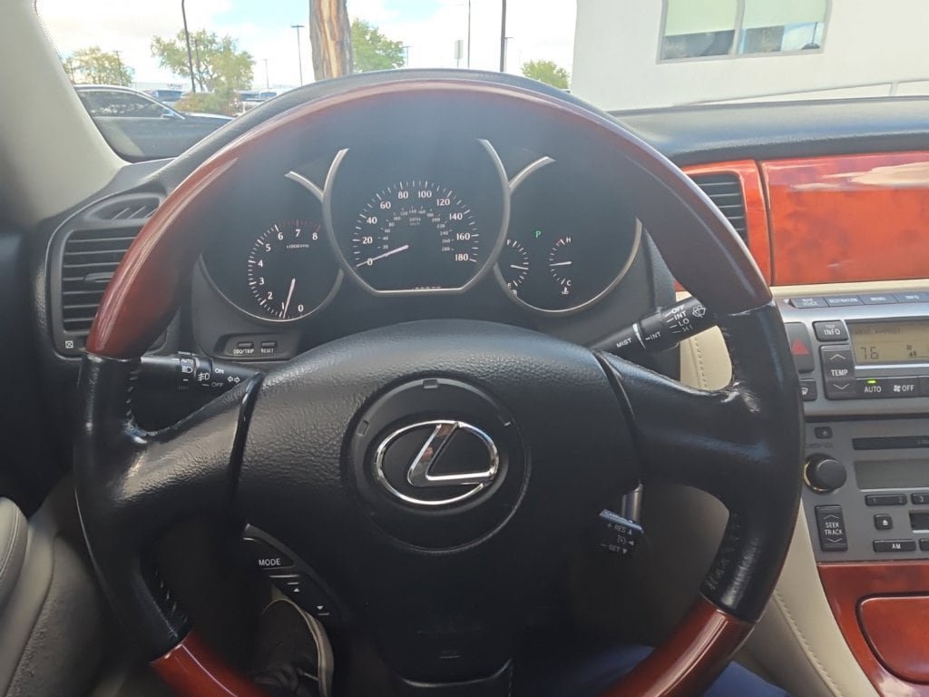 Used 2006 Lexus SC 430 Convertible w/ Preferred Accessory Pkg RWD image 18