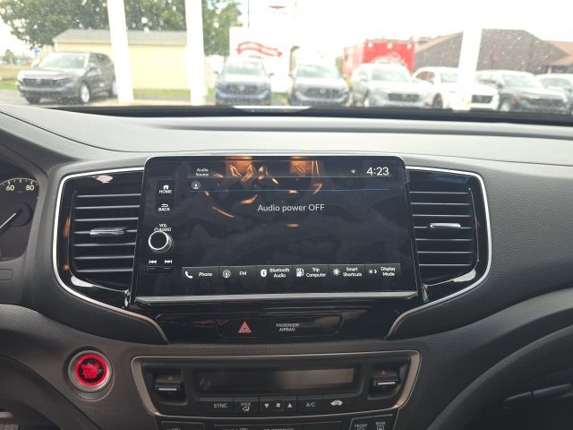 Certified 2025 Honda Ridgeline Sport image 13