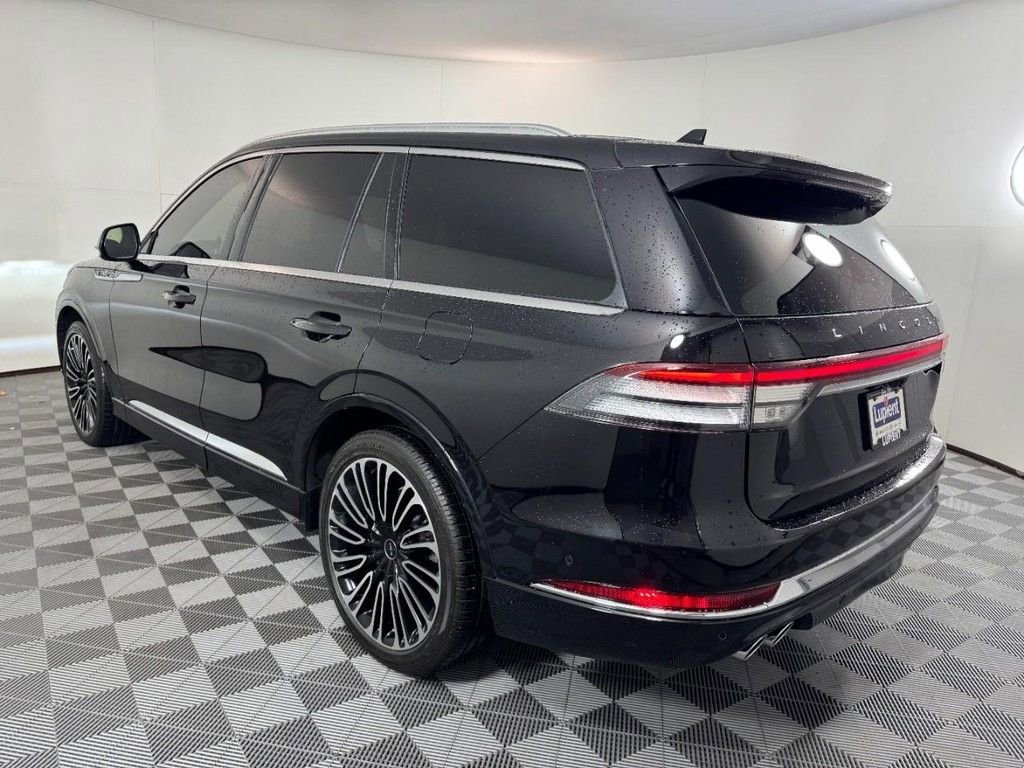 Used 2022 Lincoln Aviator Black Label w/ Dynamic Handling Package image 6