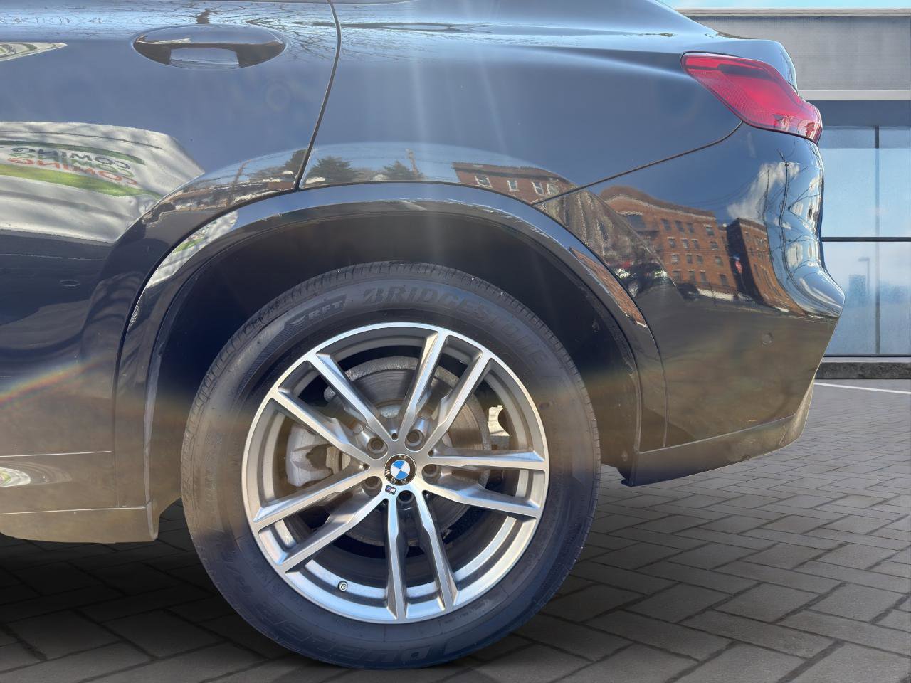 Used 2019 BMW X4 xDrive30i w/ M Sport Package image 23