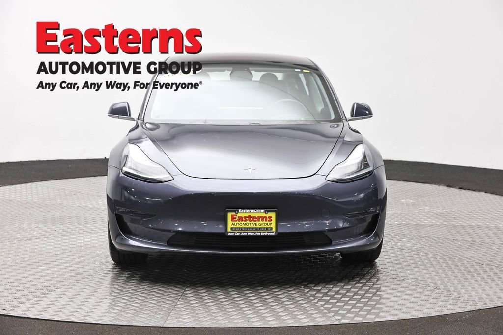 Used 2018 Tesla Model 3 RWD image 2