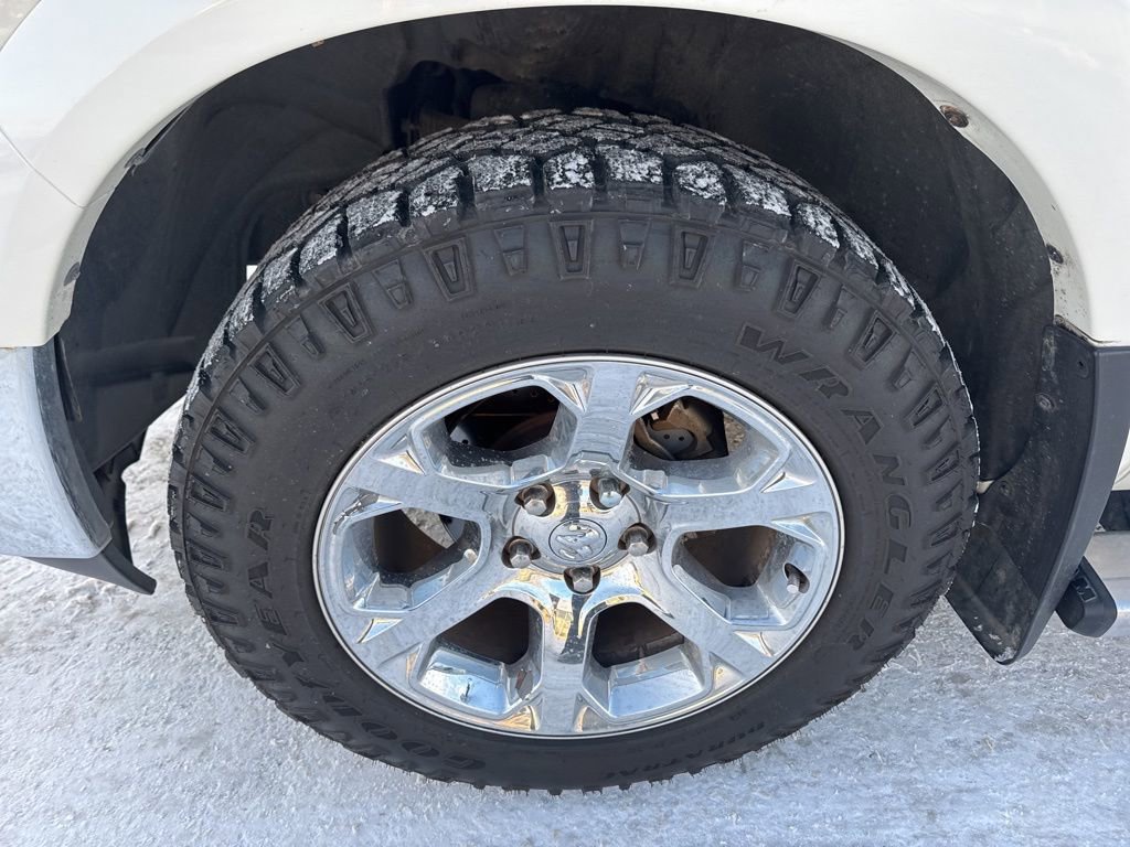 Used 2018 RAM 1500 Laramie w/ Convenience Group image 5