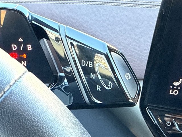 Certified 2023 Volkswagen ID.4 2WD image 20