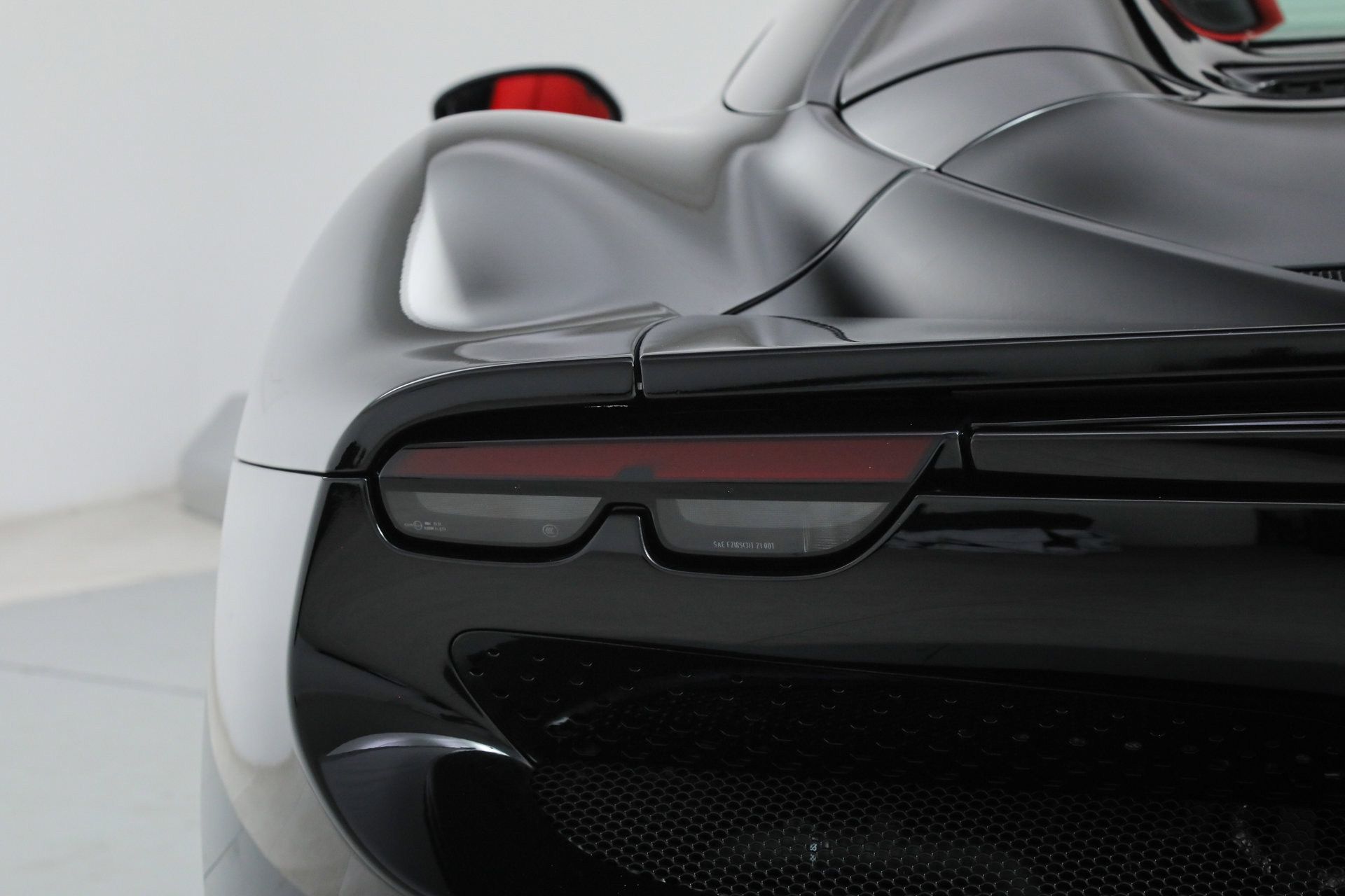 Certified 2025 Ferrari 296 GTS image 22