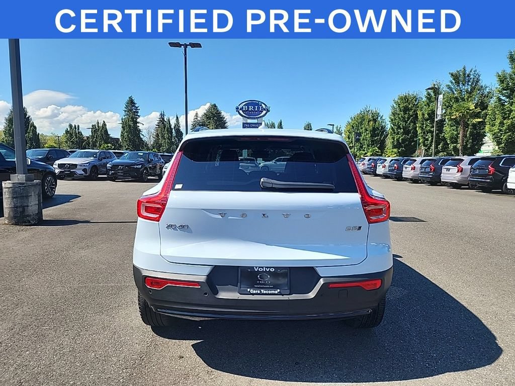 Certified 2026 Volvo XC40 B5 Plus AWD/4WD image 4