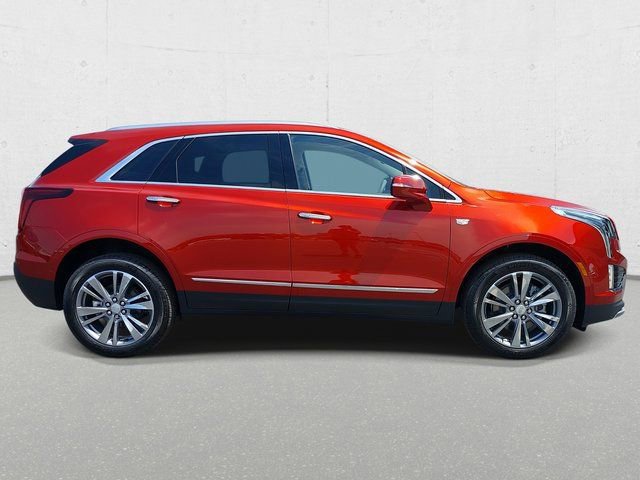 Used 2025 Cadillac XT5 Premium Luxury w/ Technology Package image 4