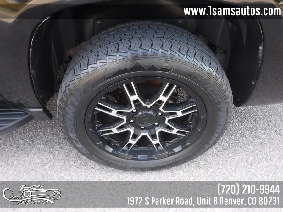 Used 2013 Chevrolet Avalanche LTZ image 40