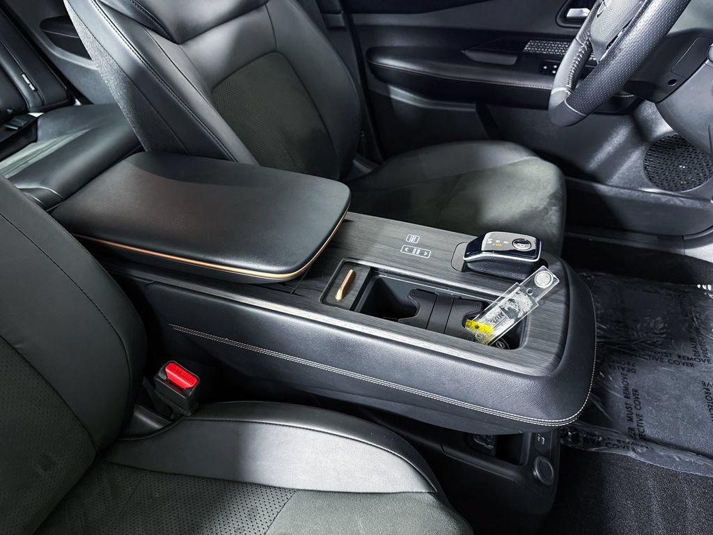 Certified 2023 Nissan Ariya FWD image 31