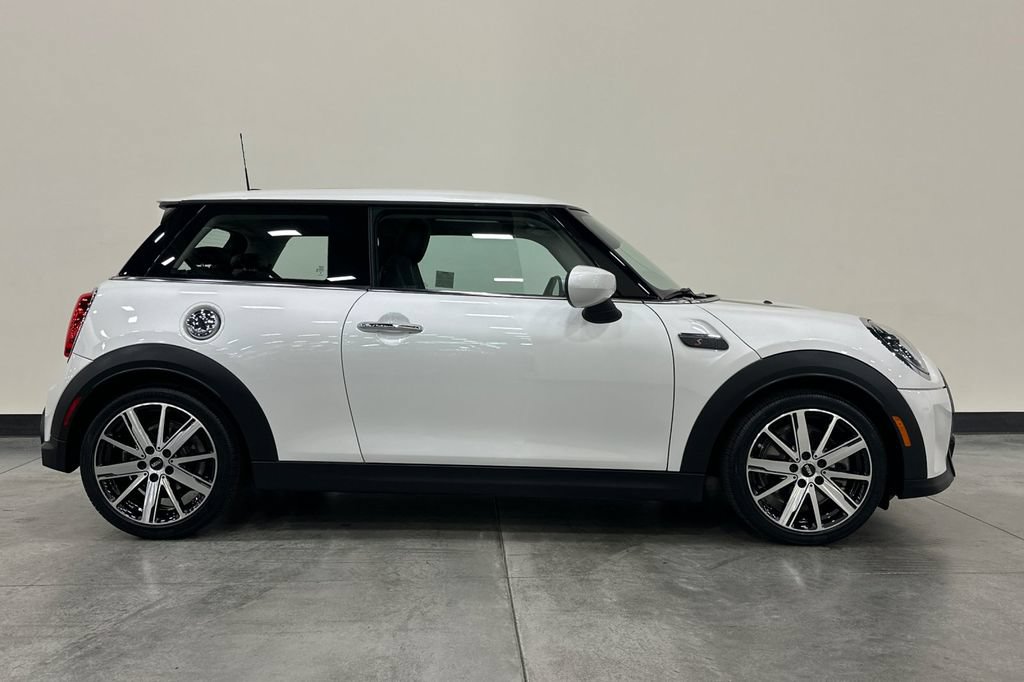 Certified 2024 MINI Cooper S w/ Signature Upholstery Package FWD image 3