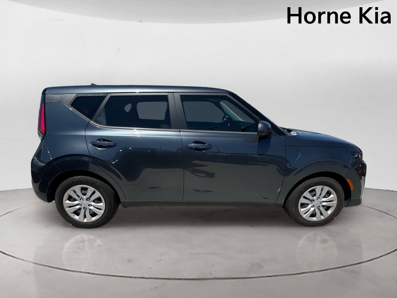 Certified 2023 Kia Soul LX FWD image 3