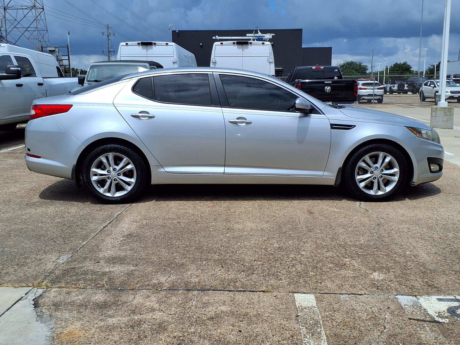 Used 2012 Kia Optima EX FWD image 28