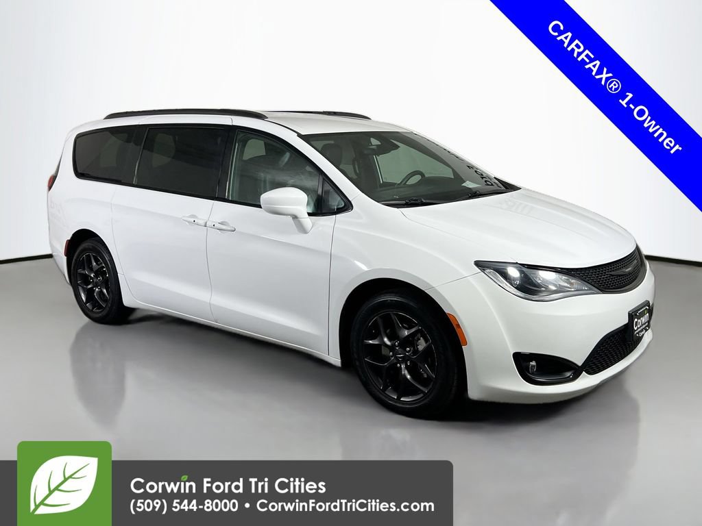 Used 2018 Chrysler Pacifica Touring-L