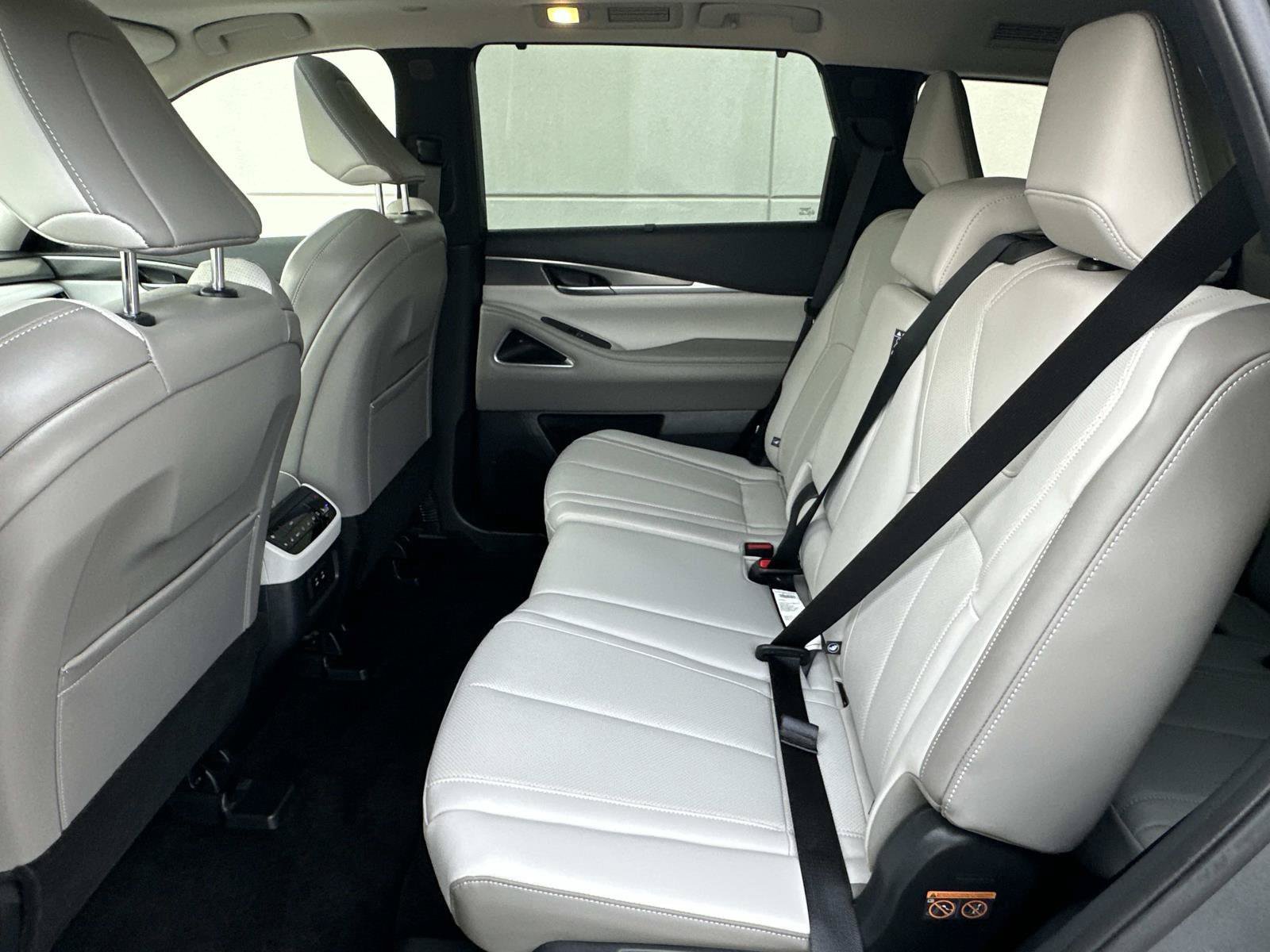Used 2026 INFINITI QX60 Luxe w/ Cargo Package AWD/4WD image 34