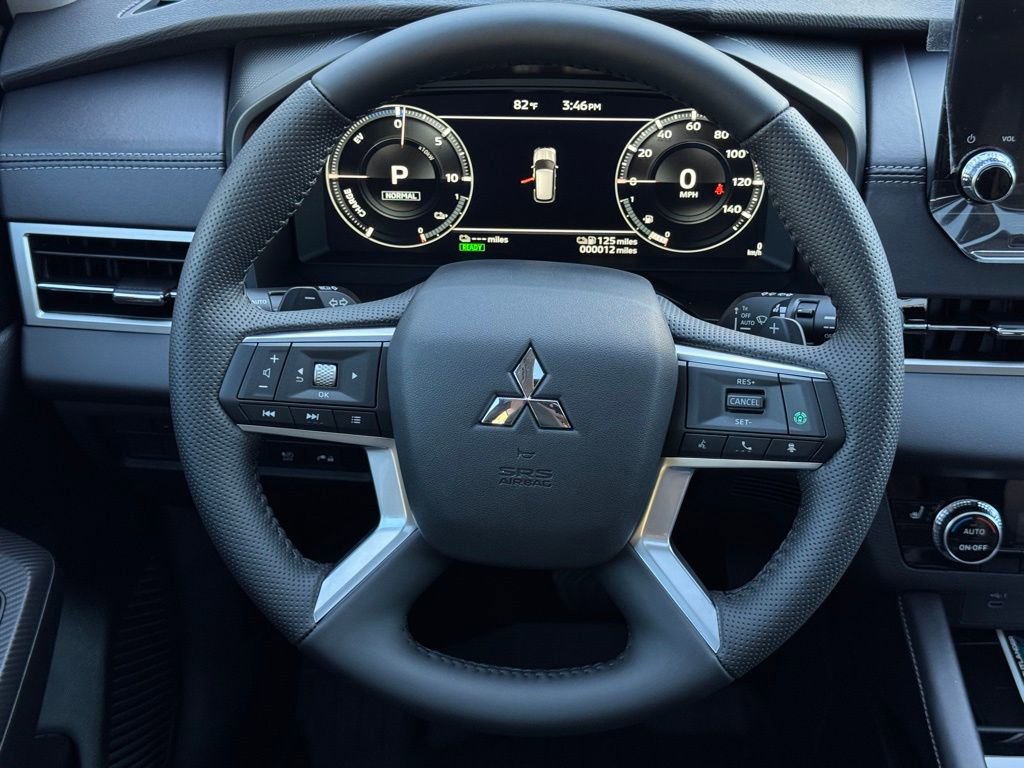 New 2025 Mitsubishi Outlander SE image 19