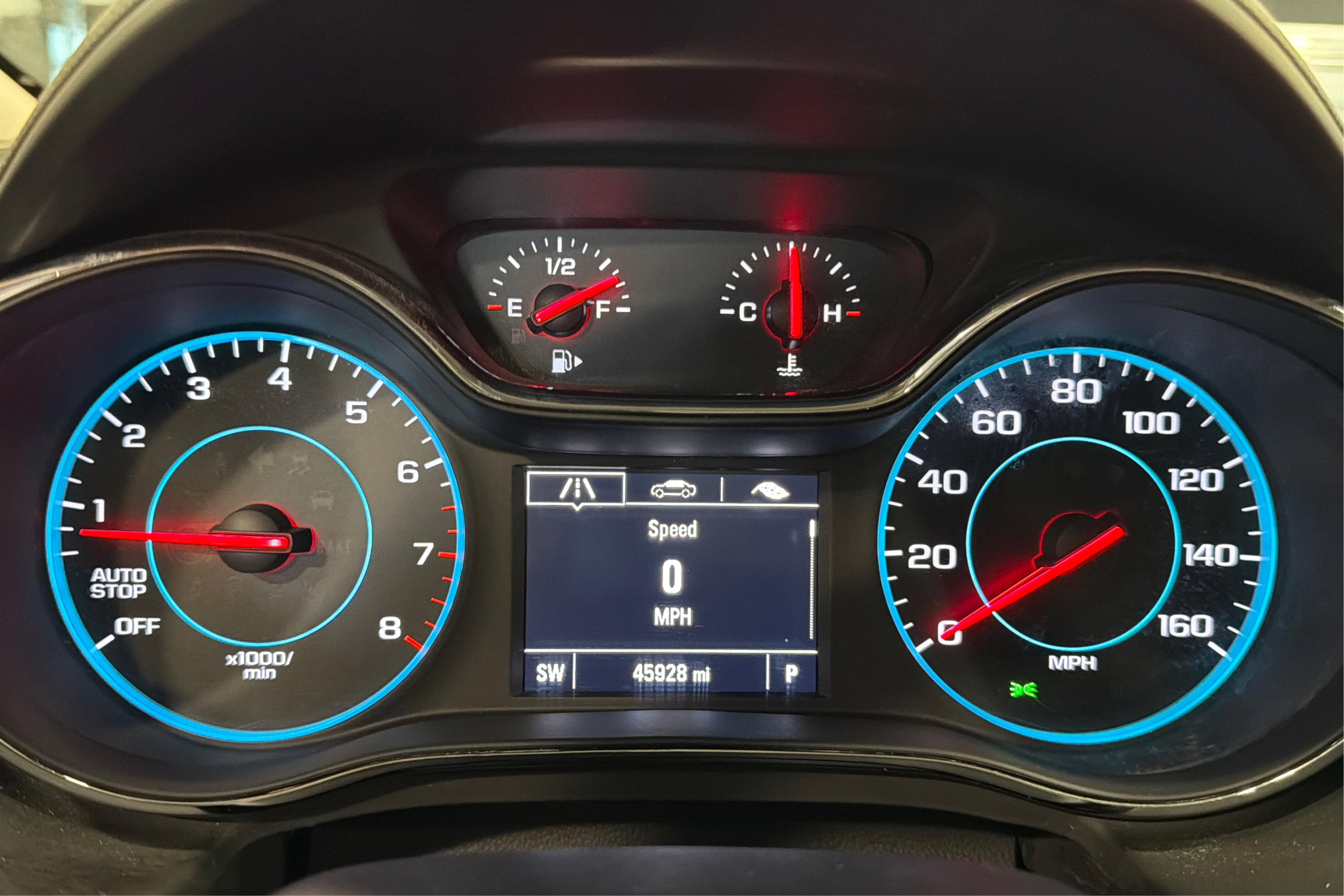 Used 2018 Chevrolet Cruze LT w/ Convenience Package FWD image 25