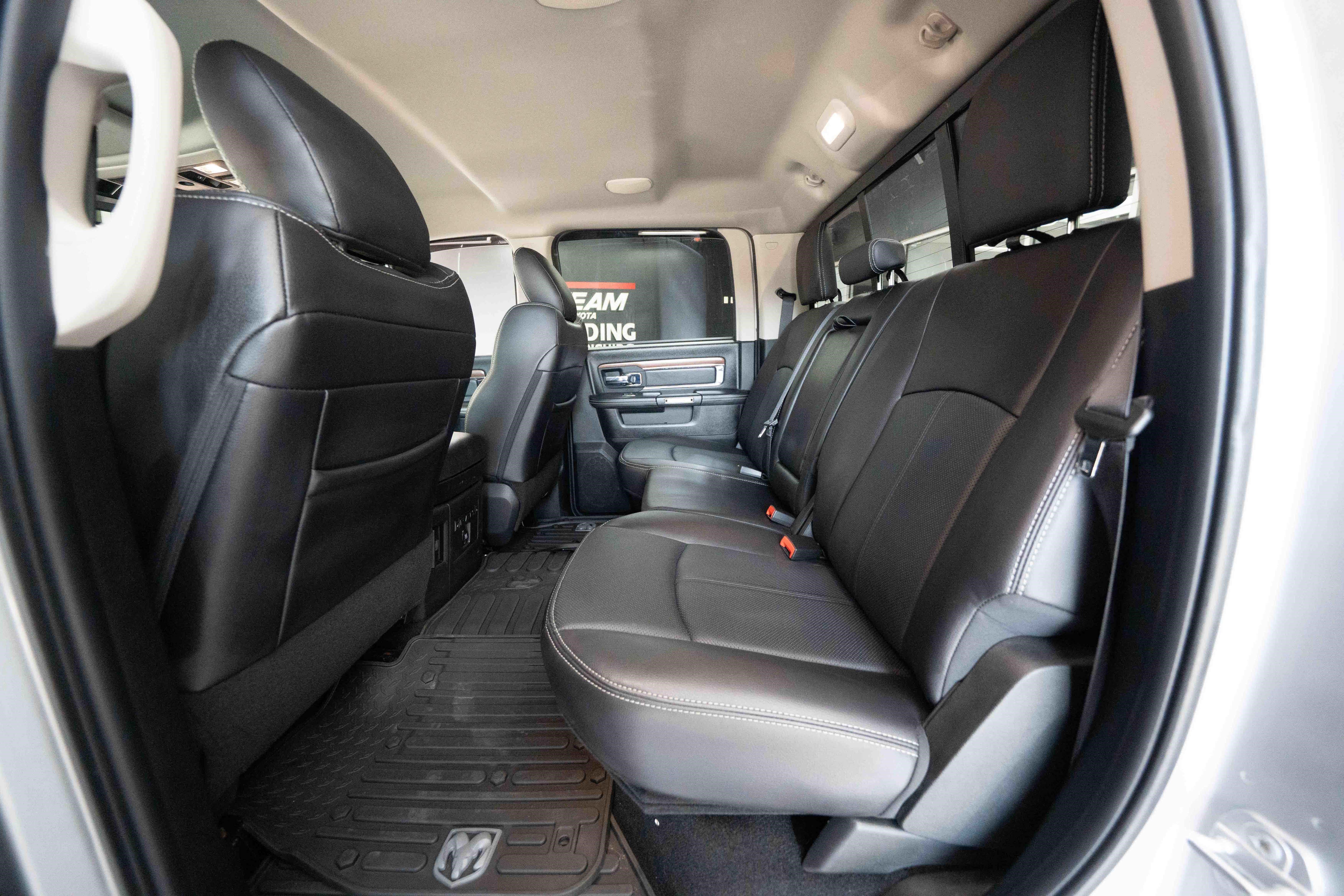 Used 2018 RAM 2500 Laramie w/ Sport Appearance Group AWD/4WD image 23