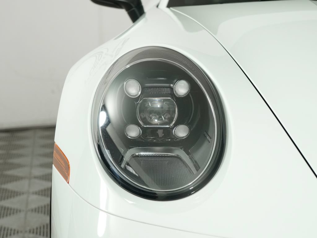 Certified 2020 Porsche 911 Cabriolet image 11