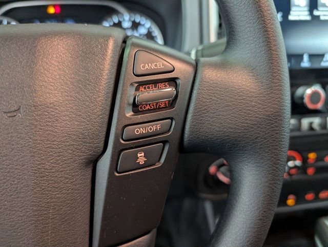 Used 2025 Nissan Frontier SV image 15