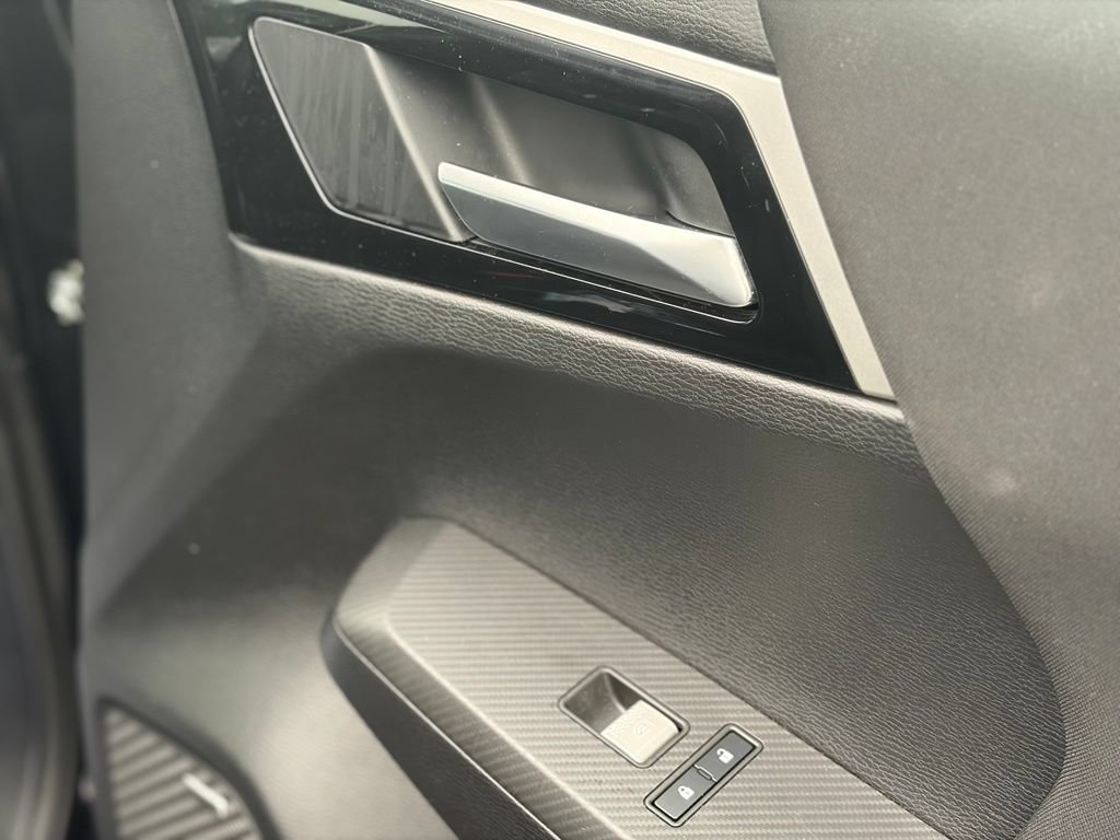 Used 2025 Mitsubishi Outlander ES AWD/4WD image 18