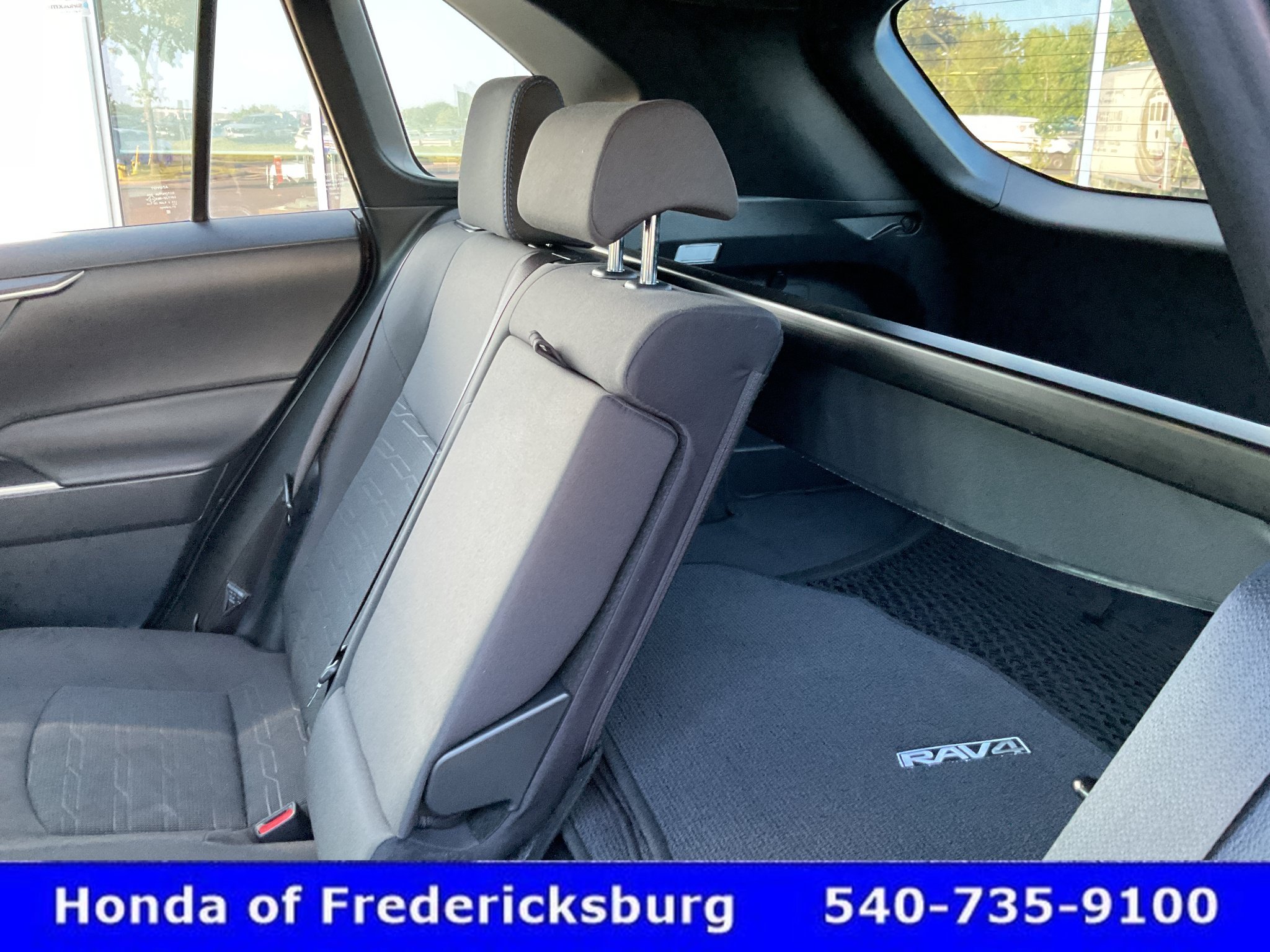 Used 2023 Toyota RAV4 SE w/ Convenience Package AWD/4WD image 24